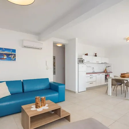 Moderne Daria Mit Panoramablick Διαμέρισμα
